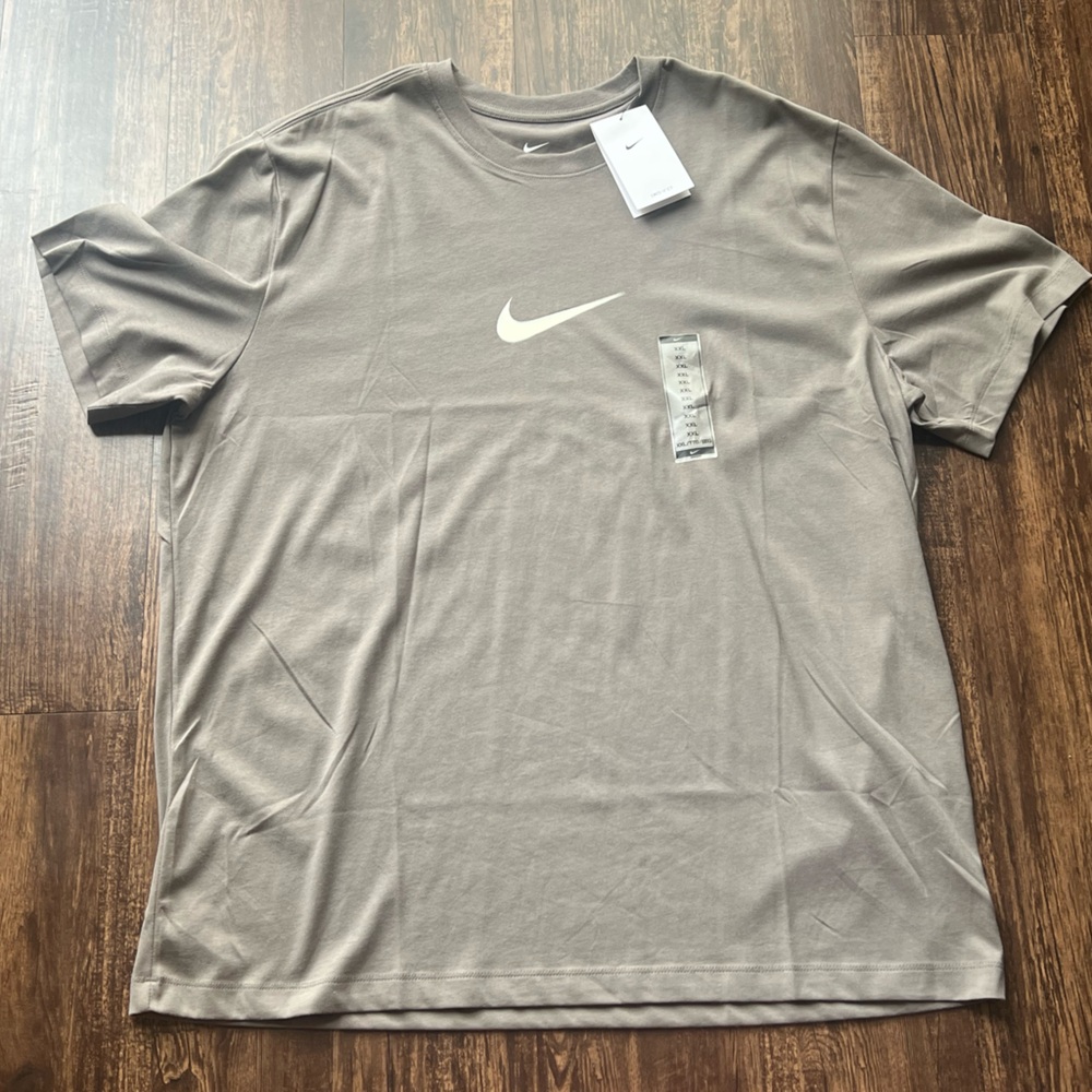 Nike Dri-Fit T-Shirt Mens Size XXL Gray Graphic Tee Gym Training Athleisure NWT